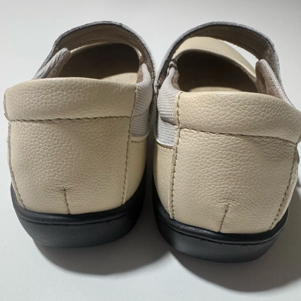 Beige woman Oviaric shoes